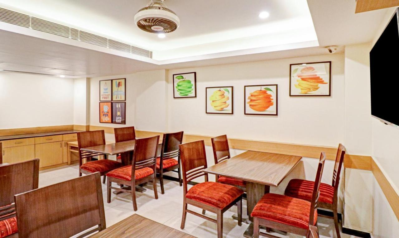 Treebo Galaxy Rooms New Delhi Exterior foto