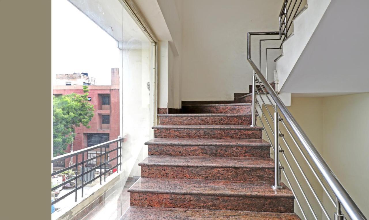 Treebo Galaxy Rooms New Delhi Exterior foto